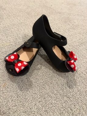 Black size 10 Shoes with Red Polka Dot Bow